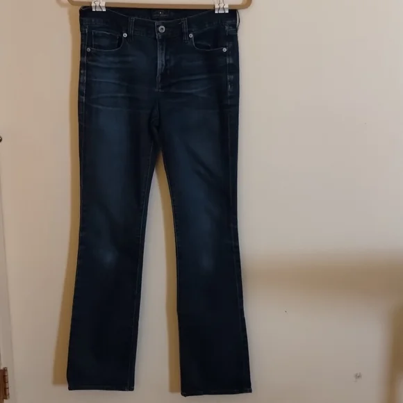LUCKY BRAND BROOKE BOOT Jeans, EUC, Slim boot cut legs. - Picture 2 of 12